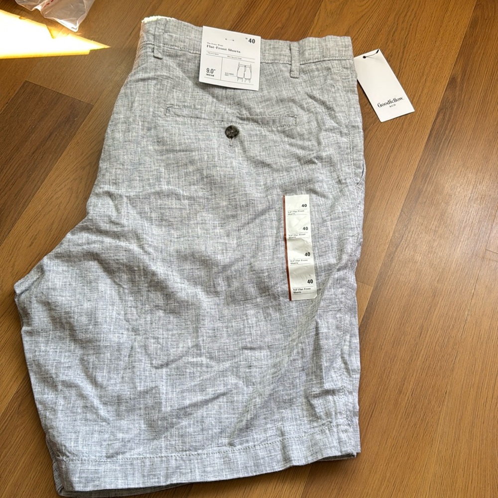 Goodfellow &CO flat front shorts size 40 NWT